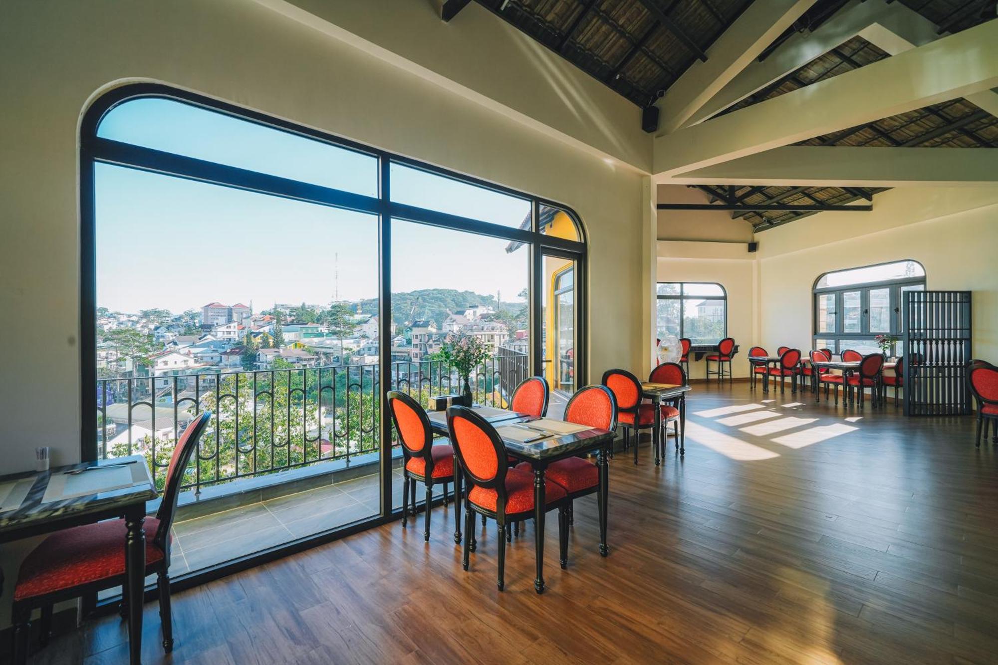 Goldient Boutique Hotel Dalat Exteriör bild