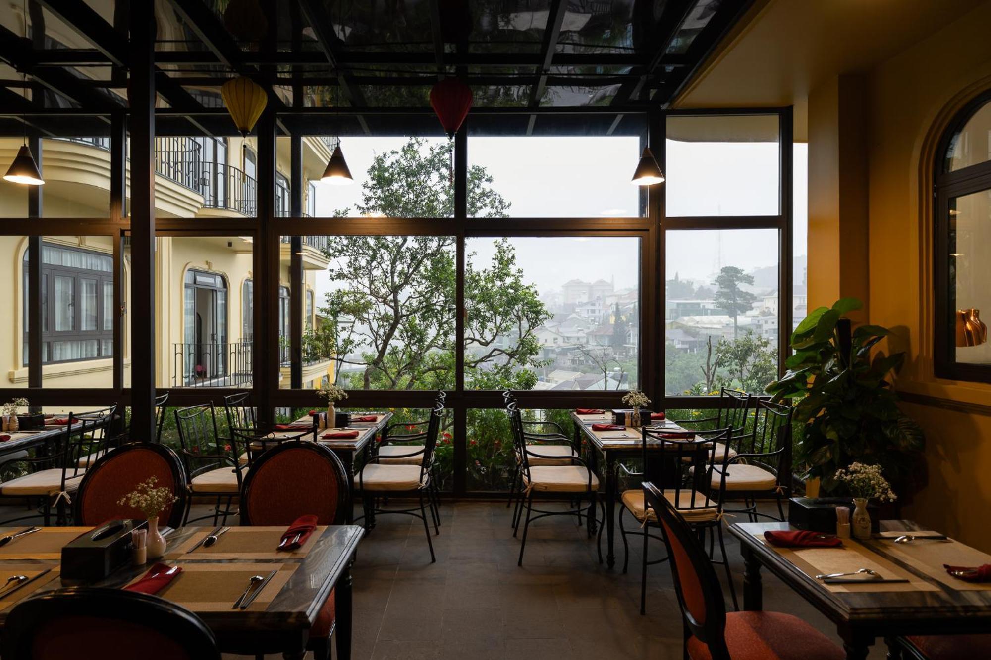 Goldient Boutique Hotel Dalat Exteriör bild